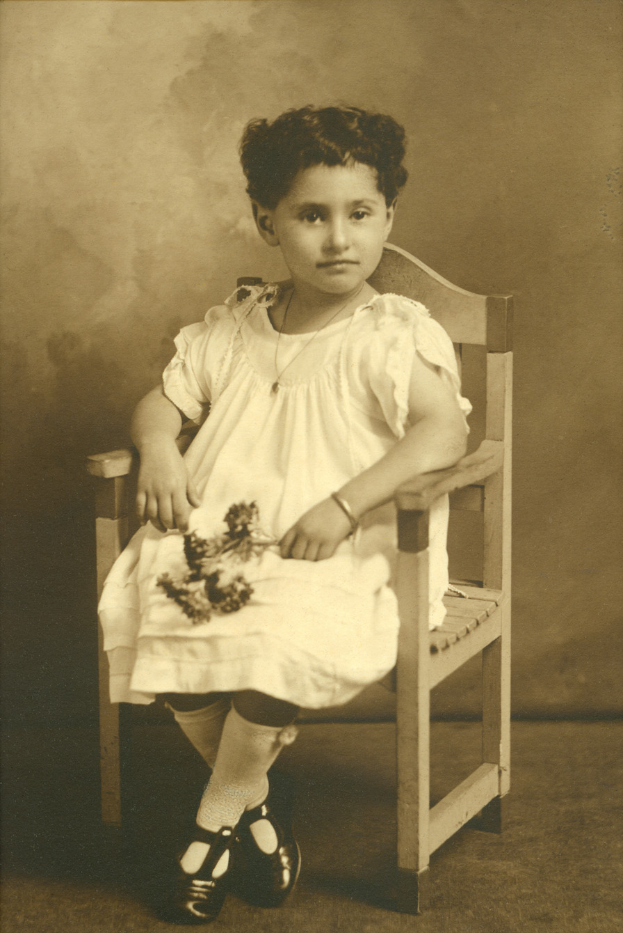 1922 circa Sylvia Cook young girl